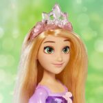 Disney Princess Royal Shimmer - Bambola di Rapunzel, Fashion Doll con Gonna e Accessori Moda, Giocattolo per Bambini dai 3 Anni in Su - immagine 2