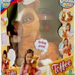 Giochi Preziosi Emotion Pets Toffee, Pony peluche, con Accessori, Multicolore