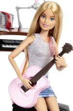 Barbie Musician Doll & Accessories, Music-Themed Playset with Guitar, Keyboard, 2 Mics & More, Blonde Doll - immagine 3