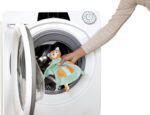 Chicco Peluche Dou Dou Panda Rosso, Peluche Neonati a Forma di Panda, in Morbido Tessuto, Lavabile in Lavatrice, Confezione con Plastica Riciclata - immagine 3