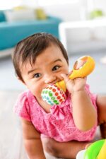 Fisher-Price Maracas Baby Scoperte 2 Coloratissime Da Afferrare Scuotere E Suonare 3+ Mesi - immagine 5