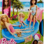 Barbie Playset Piscina include piscina scivolo telo e bevande