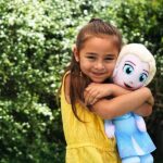 Hasbro Aqua Pals Disney Frozen giocattolo per il bagno super morbido 40 cm - immagine 6